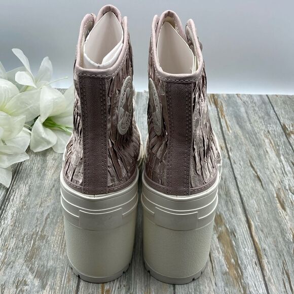 Converse Chuck 70 De Luxe Heel Hightop Satin Boots Shoes SneakersSize 7.5 - Picture 4 of 16